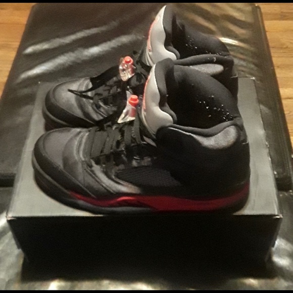 Jordan 5s - Picture 4 of 7